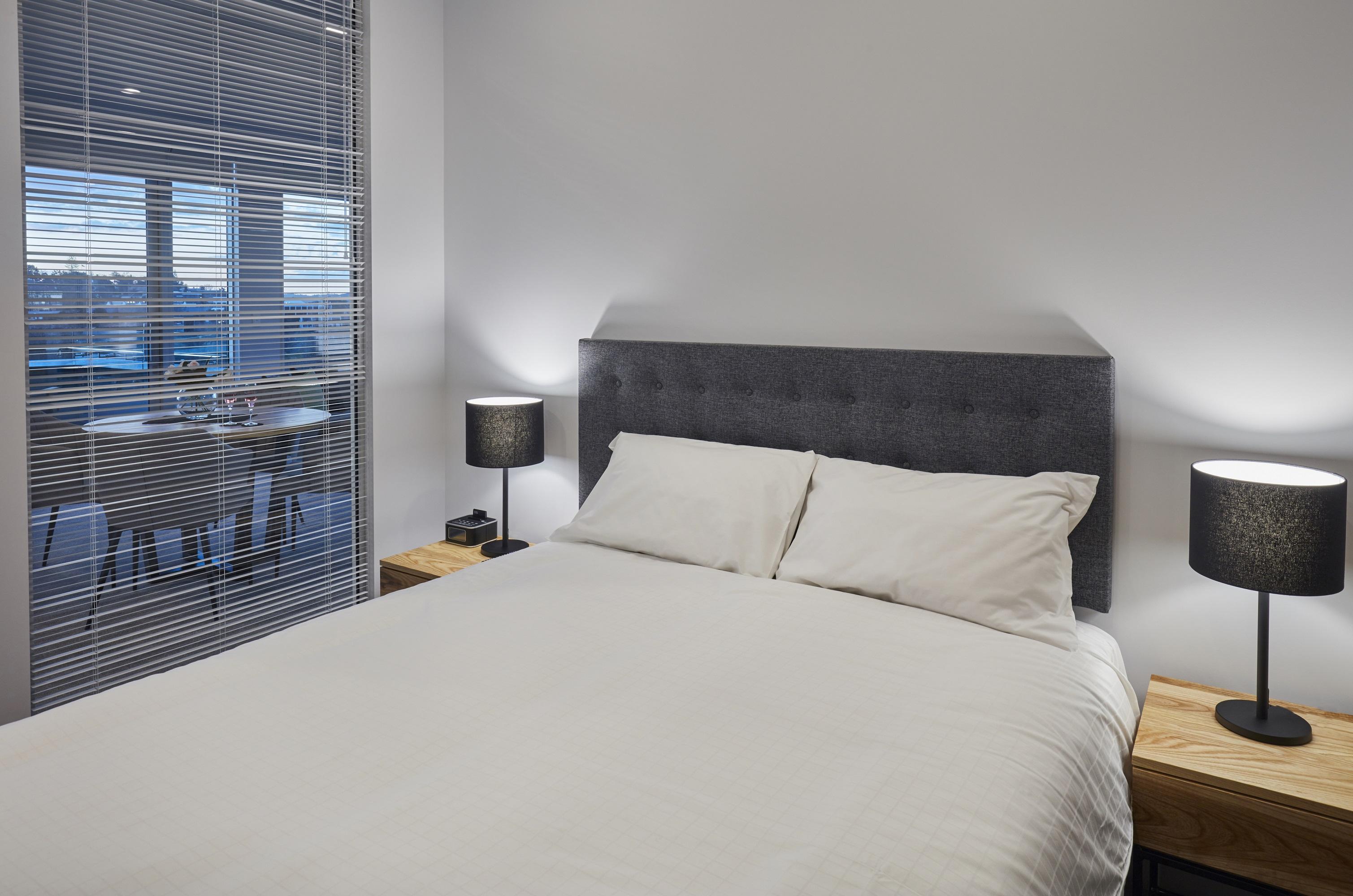Swiss-Belsuites Victoria Park Auckland Dış mekan fotoğraf A bedroom at the hotel
