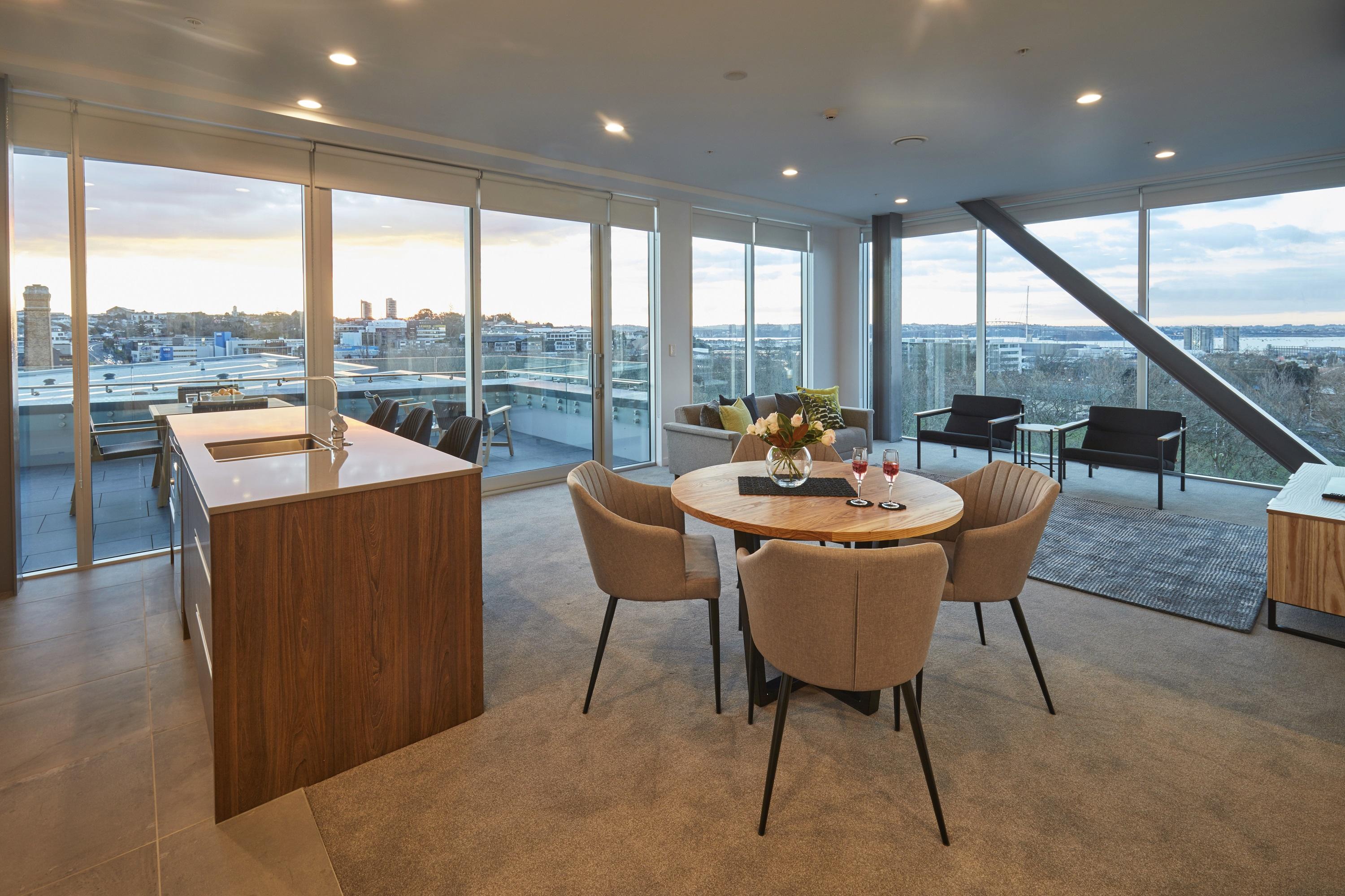Swiss-Belsuites Victoria Park Auckland Dış mekan fotoğraf The interior of a penthouse apartment at One Hyde Park